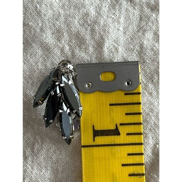 Vintage Silver Tone Black Rhinestone Clip On Earrings - Picture 12 of 13